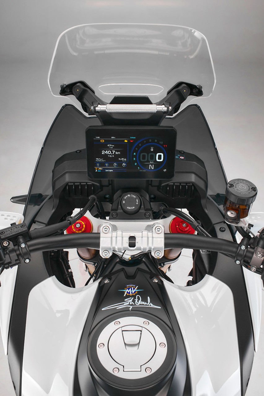 Test ANTEPRIMA - MV Agusta LXP Orioli: lucida follia +VIDEO+